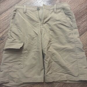 Under Armour boys khaki shorts